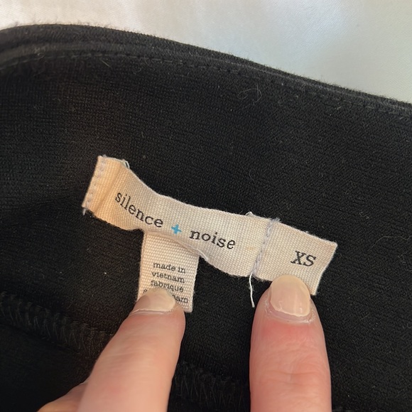 Black cotton skirt - Picture 2 of 2